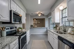 1036 Twin Falls Dr, DeSoto, TX 75115 - Photo 1