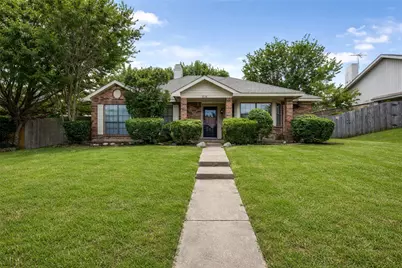 1036 Twin Falls Drive, DeSoto, TX 75115 - Photo 1