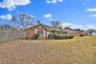 1036 Twin Falls Dr, DeSoto, TX 75115 - Photo 29