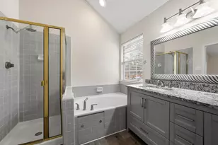 438 Moonlight Way, Irving, TX 75063 - Photo 17