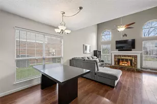 438 Moonlight Way, Irving, TX 75063 - Photo 7