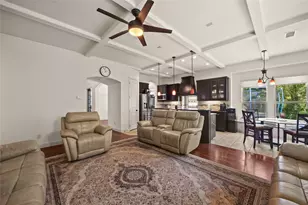 12114 Jackson Creek Dr, Dallas, TX 75243 - Photo 7