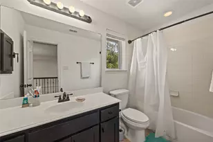 12114 Jackson Creek Dr, Dallas, TX 75243 - Photo 25