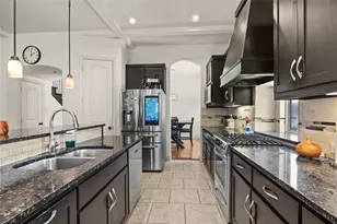 12114 Jackson Creek Dr, Dallas, TX 75243 - Photo 11