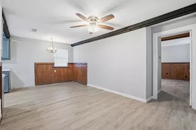 1412 Chase Avenue, Cleburne, TX 76031 - Photo 3