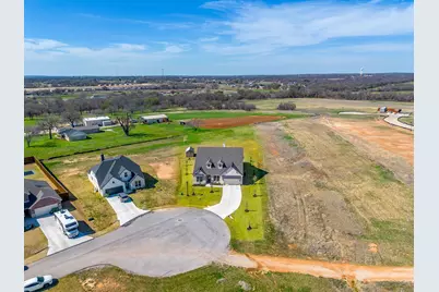 445 Guadalupe Lane, Springtown, TX 76082 - Photo 35