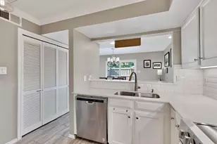 6437 Cedar Hollow Dr, Dallas, TX 75248 - Photo 17