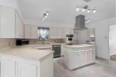 3617 Wayne Court, Bedford, TX 76021 - Photo 13