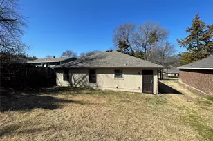 2520 Kirkley St, Dallas, TX 75241 - Photo 13