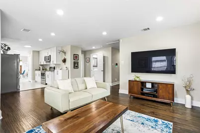 1318 Glenfield Avenue, Dallas, TX 75224 - Photo 5