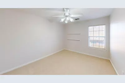 1020 Thorncliff Trail, Irving, TX 75063 - Photo 21