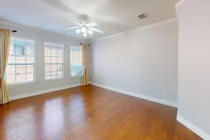 1020 Thorncliff Tr, Irving, TX 75063 - Photo 15