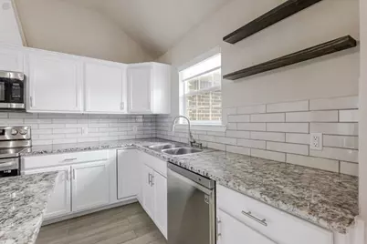 2400 San Gabriel Drive, Granbury, TX 76048 - Photo 11