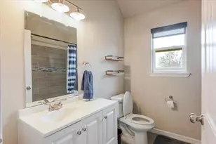 2400 San Gabriel Dr, Granbury, TX 76048 - Photo 23