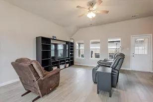 2400 San Gabriel Dr, Granbury, TX 76048 - Photo 5