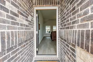 2400 San Gabriel Dr, Granbury, TX 76048 - Photo 3