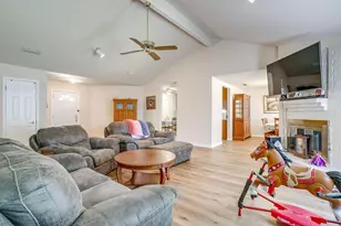 4429 Amherst Ln, Grand Prairie, TX 75052 - Photo 11