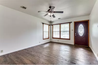 1901 Buck Street, Gainesville, TX 76240 - Photo 3