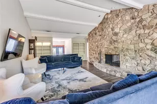 2120 Valleydale Dr, Arlington, TX 76013 - Photo 5