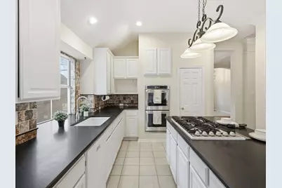 2204 Woods Edge Court, Corinth, TX 76210 - Photo 15