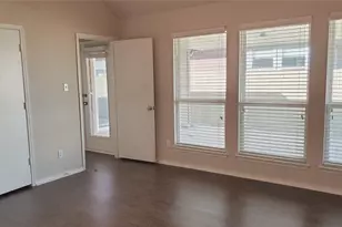 5424 Creek Hill Ln, Fort Worth, TX 76179 - Photo 9