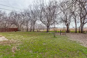 421 Smith Ave, Everman, TX 76140 - Photo 25