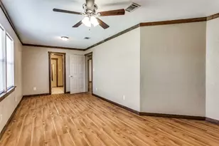 401 Ashwood St, Azle, TX 76020 - Photo 13