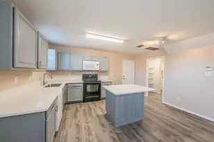 2032 Hopi Trail, Grand Prairie, TX 75052 - Photo 7