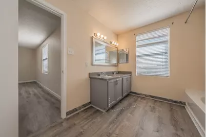 2032 Hopi Trail, Grand Prairie, TX 75052 - Photo 29