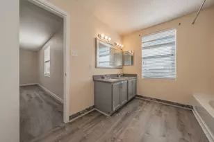 2032 Hopi Trail, Grand Prairie, TX 75052 - Photo 29