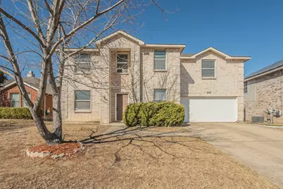 2032 Hopi Trail, Grand Prairie, TX 75052 - Photo 1