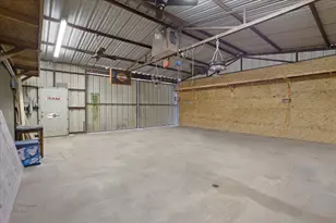 225 Red Oak Ln, Powderly, TX 75473 - Photo 31