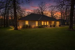225 Red Oak Ln, Powderly, TX 75473 - Photo 39