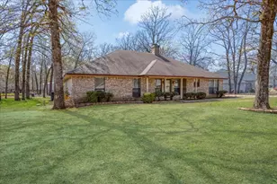 225 Red Oak Ln, Powderly, TX 75473 - Photo 37