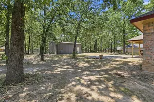 225 Red Oak Ln, Powderly, TX 75473 - Photo 25
