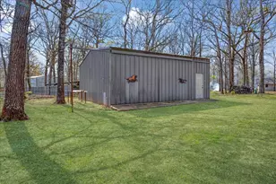 225 Red Oak Ln, Powderly, TX 75473 - Photo 31