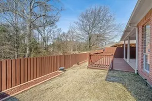 5608 Hollybrook Dr, Tyler, TX 75703 - Photo 7