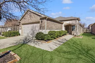 7609 Heritage Dr, Little Elm, TX 76227 - Photo 5