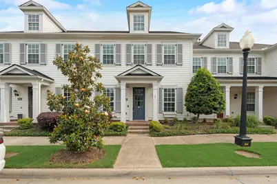 1132 Peacock Boulevard, Carrollton, TX 75007 - Photo 3