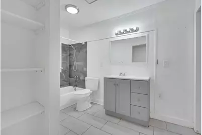 101 E Miller Street, Burleson, TX 76028 - Photo 13