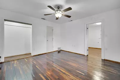 101 E Miller Street, Burleson, TX 76028 - Photo 17