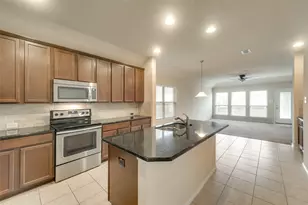 4721 Lazy Oaks St, Fort Worth, TX 76244 - Photo 7