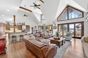 1010 Robin Ln, Possum Kingdom Lake, TX 76449 - Photo 5