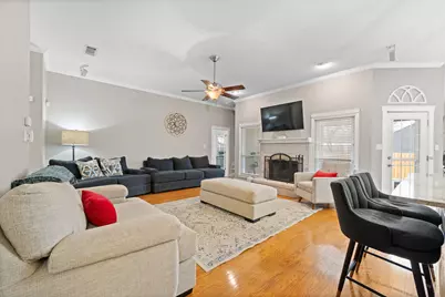 201 Brianne Court, Joshua, TX 76058 - Photo 3