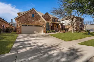 8821 Weston Ln, Lantana, TX 76226 - Photo 3