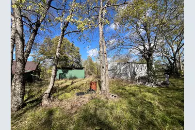 5838 Farm Road 1528, Klondike, TX 75448 - Photo 15