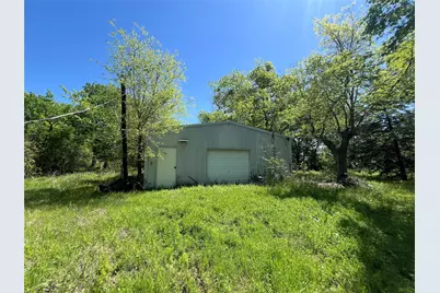 5838 Farm Road 1528, Klondike, TX 75448 - Photo 27