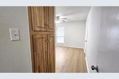 1605 5th Avenue #11, Fort Worth, TX 76104 - Photo 3