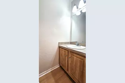 1605 5th Avenue #11, Fort Worth, TX 76104 - Photo 9