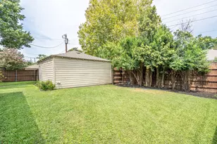 10631 Larchfield Ln, Dallas, TX 75238 - Photo 33